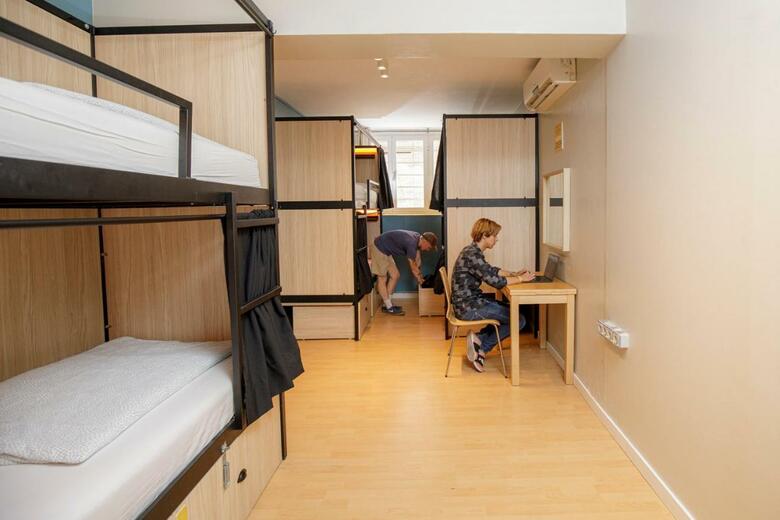 Hostal Onefam Les Corts