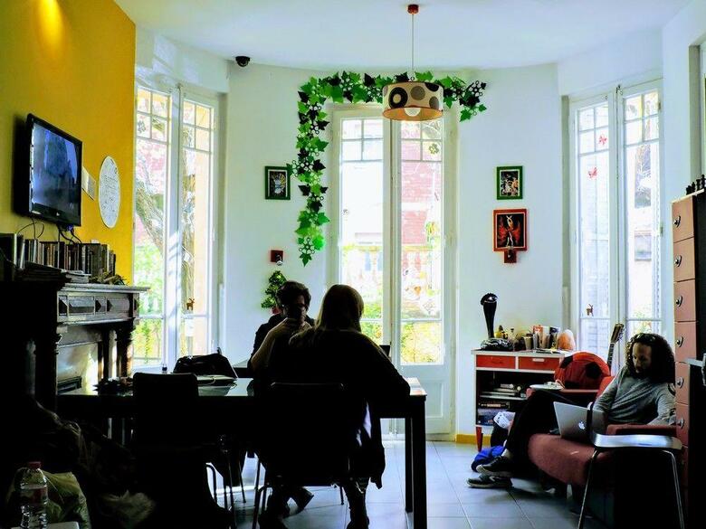 Hostal Feetup Garden House