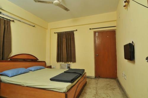 Mirchi Bite Service Apartment