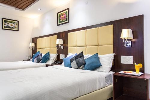 Hotel Rajmahal Inn