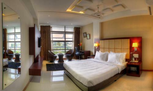 Hotel Rajmahal Inn