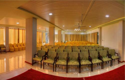 Hotel Rajmahal Inn