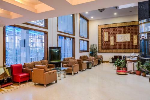 Golden Metro Hotel