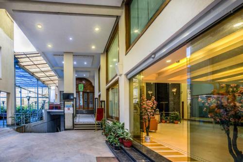 Golden Metro Hotel
