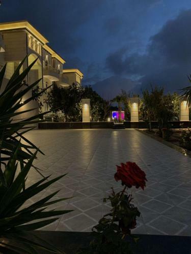Golden White Hotel