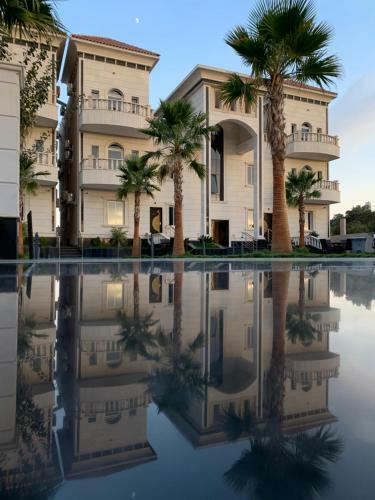 Golden White Hotel
