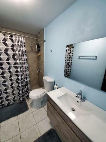 Large 8br Sleeps 38 People With Over 3000 Sq Ft