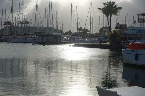 Apartamento Charmant Studio Id�alement Situ� A La Marina Du Gosier