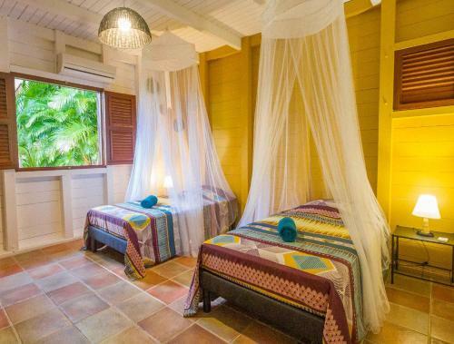 Hostal L'�lot Palmiers