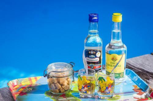Hostal L'�lot Palmiers