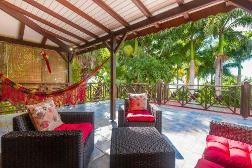 Hostal L'�lot Palmiers