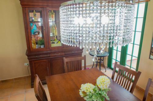 Villa Coral Reef- 4br With Community Pool Overlooking Ocean