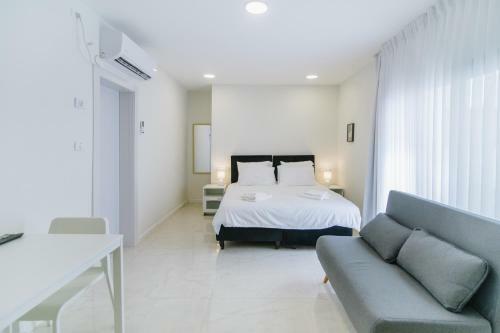 Olala Desert Shades Apartments