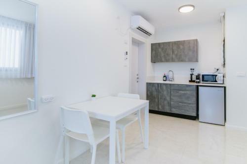 Olala Desert Shades Apartments