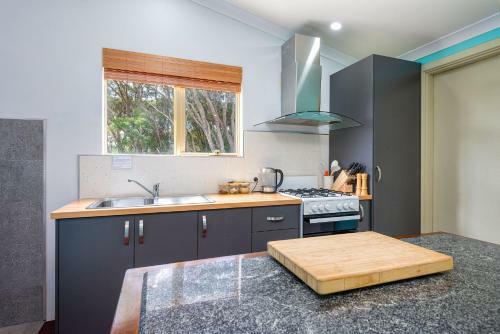Apartamento Albany Bali Style Accommodation