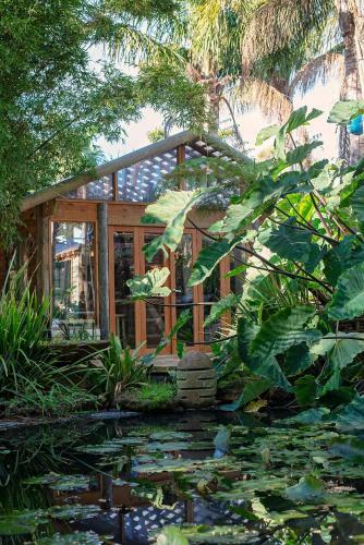 Apartamento Albany Bali Style Accommodation