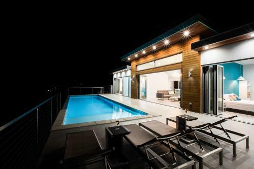 Luxury St Croix Home With Oceanfront Pool And Views
