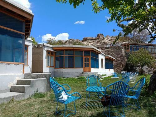 Eagles Nest Hotel