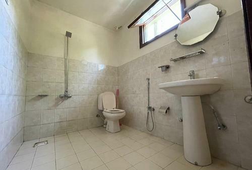 Hostal Halga Guest House