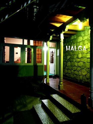 Hostal Halga Guest House