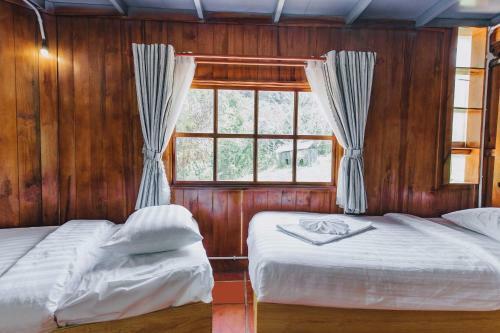 Hotel ?? L?ch Farmstay & Camping