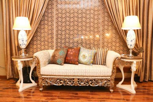 Hotel Shelton Rezidor Swat