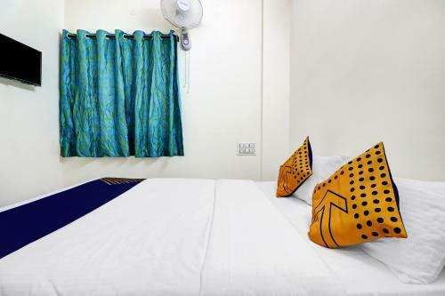 Spot On 85465 Hotel P Raju