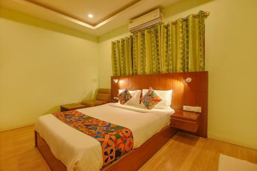 Fabhotel The Btm Palace