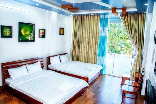 Hotel 80 L� L?i
