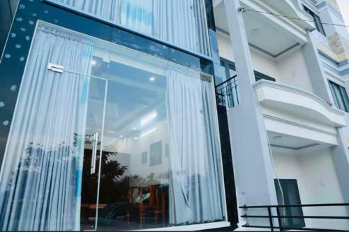 Hotel 80 L� L?i