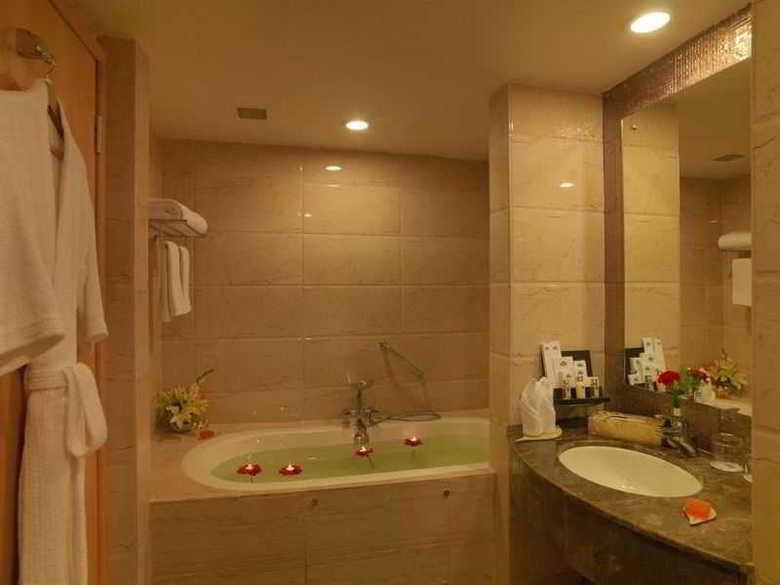 Hotel Country Inn & Suites By Carlson, Mysore