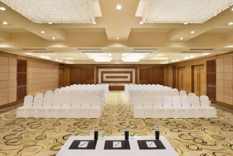 Radisson Blu Hotel, Indore