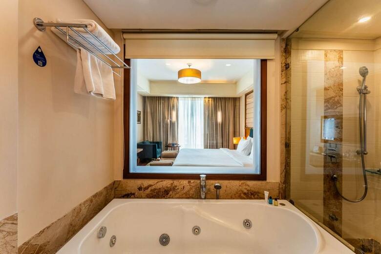 Radisson Blu Hotel, Indore