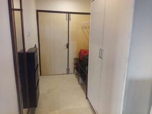 Service Apartment, Park Street, Calcutta