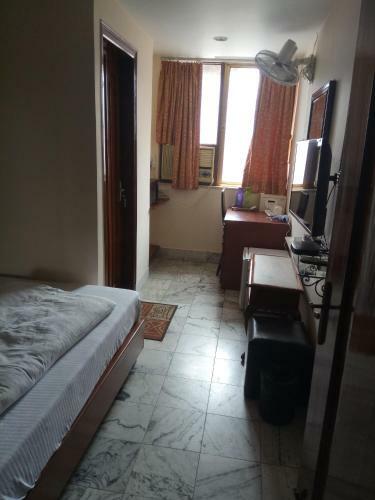 Service Apartment, Park Street, Calcutta