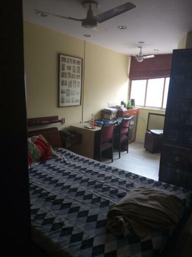 Service Apartment, Park Street, Calcutta