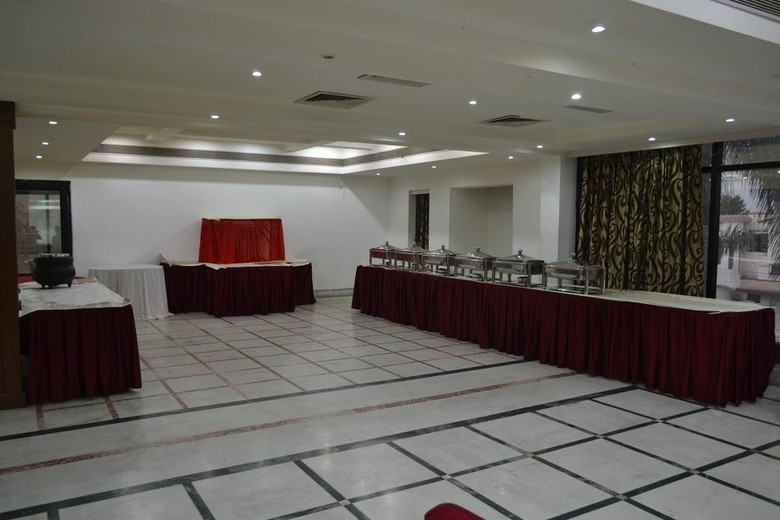 Hotel Sobti Continental Bareilly