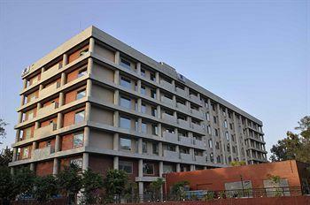 Hotel Park Plaza Chandigarh