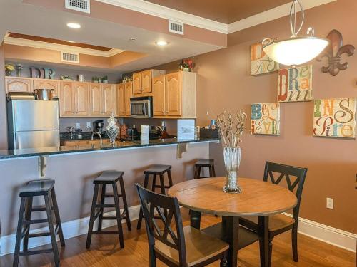 Apartamento 411 Holiday Isle 411 Condo