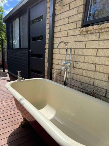 Homely Getaways In Belmont