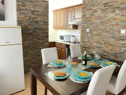 Roses Garden 2bdr Apartment