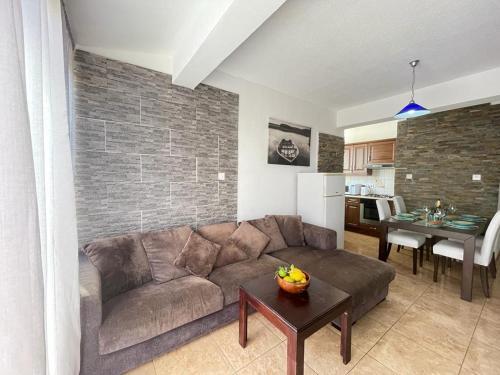 Roses Garden 2bdr Apartment