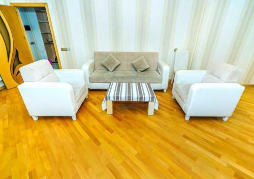 Apartment On Konsul - Targovi