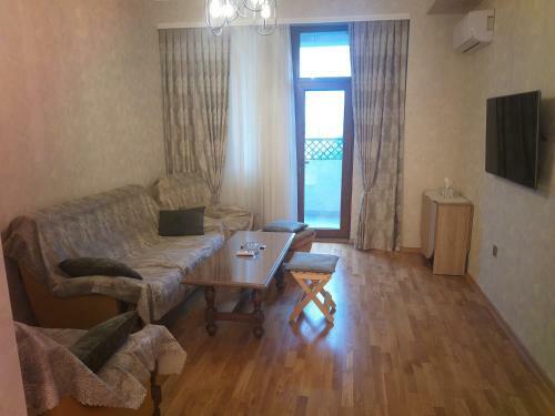 1+1 Apartment Near Metro Station Azadl?q