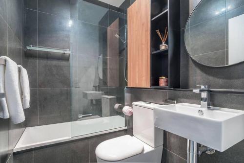 Exclusive Inner-city Townhouse / Ascot
