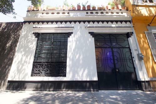 Roma Spot: Casa Sanitizada Con Terraza Y Excelente Ubicaci�n