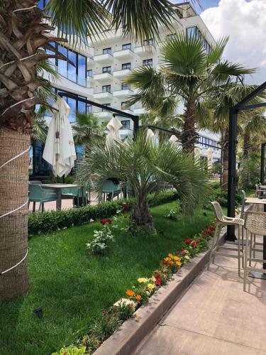 Qerret Seaside 1 Bedroom Apartment