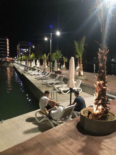 Qerret Seaside 1 Bedroom Apartment