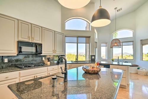 Luxury Home With Putting Green And Sunset Views!