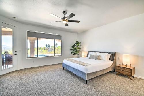 Luxury Home With Putting Green And Sunset Views!